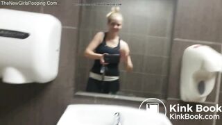 She poops at a burger King