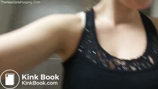 She poops at a burger King