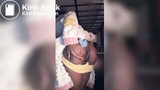 Ebony Scat - video 27