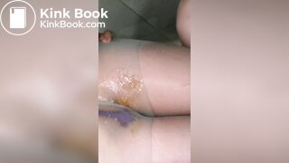 给女生用开塞露让她拉裤子2