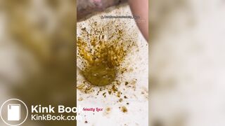 She unleashes thunderous DIARRHEA splashes - video 2