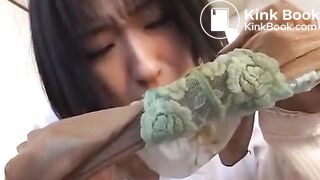 Japanese Ladies Toilet Accident - video 9