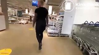 devil-sophie – Shopping when the shit presses