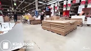 devil-sophie – Shopping when the shit presses