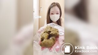 Chinese girl pooping - video 147