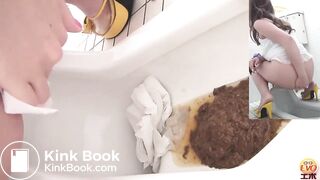 Yellow Shoes incredible shitting