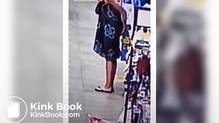 Sexy tourist drop a load on local market