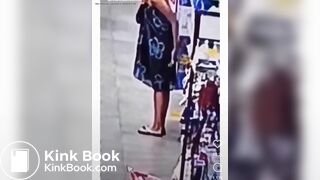 Sexy tourist drop a load on local market