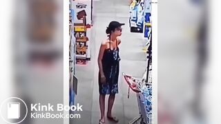 Sexy tourist drop a load on local market