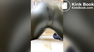 Girl shits her Leather Leggings