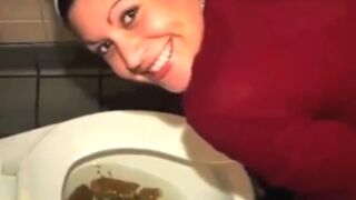 R@mona huge toilet logs