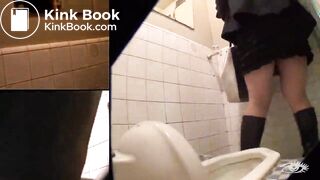 Japanese Ladies Poop Voyeur - video 24