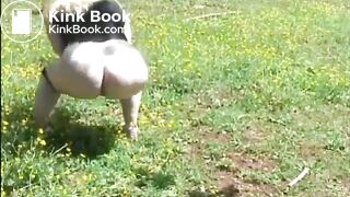 Girl pooping outdoor - video 12