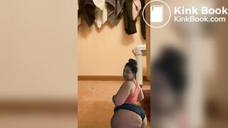 Nice big blaack old ass poop 1