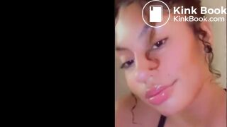 Cute Ebony Girl Poops