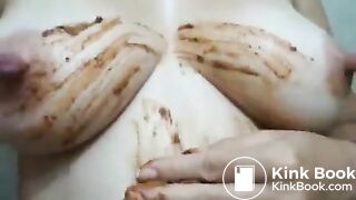 amateur MILF smearing