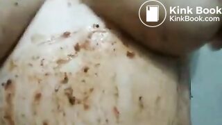 amateur MILF smearing