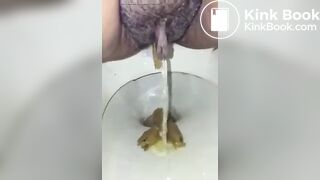 Wifey shitting