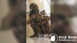 Girl Chinese piss pooping toilet.LLT-032