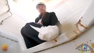Girl Japanese pooping toilet.MML_08