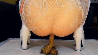 squatting a big load