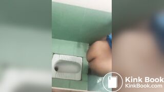 Desi pissing - video 95