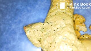 White bitch drop the world most beautiful poop ever!!