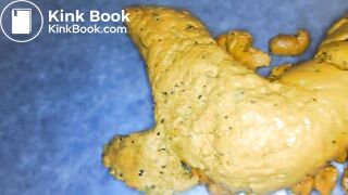 White bitch drop the world most beautiful poop ever!!