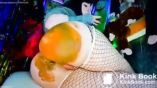 Egirl shits on her dildo 1