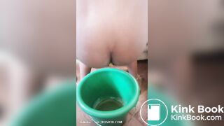 Real amateur ebony scat force poop in bucket ❤