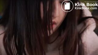Taiwan girl takes a dump during school