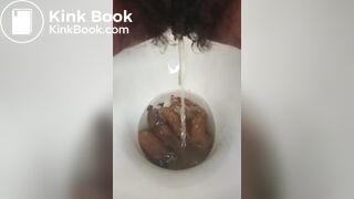 Cagando gostoso - video 9