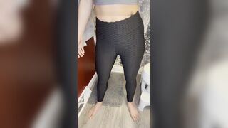 sexy girl pooping corn