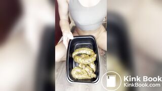 sexy girl pooping corn
