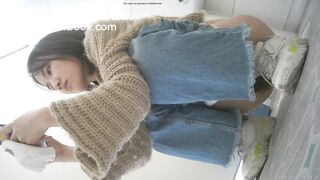 girl toilet voyeur part1