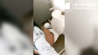 Girl poop - video 59
