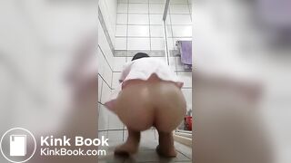 Girls china pooping piss toilet.TYT_030