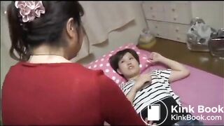 Asian mom daughter scat