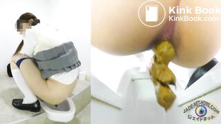 Girl Japanese pooping toilet.MML_01