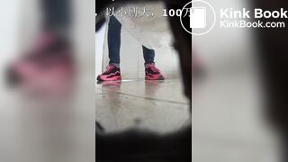 Girls chinese piss pooping toilet.MML_016