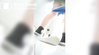 girl poop a lot - video 2