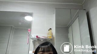 korean girl poop - video 9