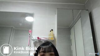 korean girl poop - video 9