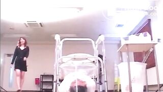 japanese group toilet 2 - video 2