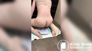 Sexy girl plate Poop 37