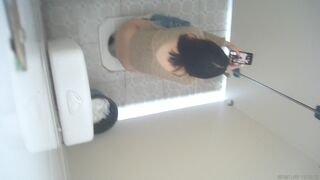 girl toilet voyeur part2