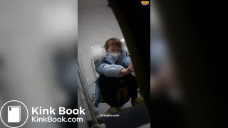 Girl Chinese pooping pis toilet.DJJ_04