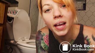 Her turd is so big inside her ass it gets stuck