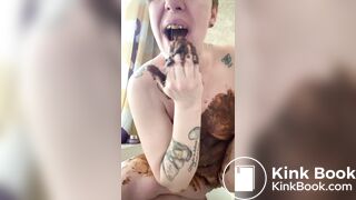 Curvy short haired woman smearing shit