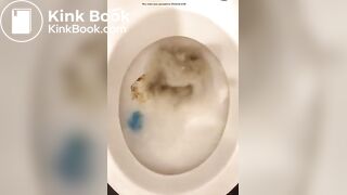 Sexy girl toilet Poop 32